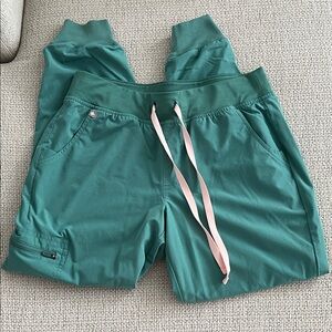 Eucalyptus freex Figs Zamora Scrub Pants